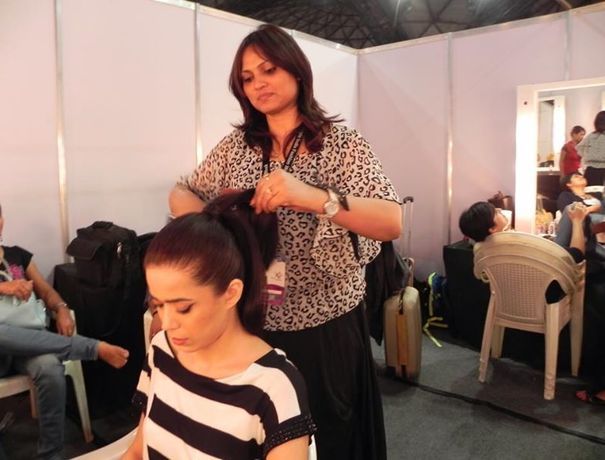 La Olive Makeup Studio By Bharti Makeup Artists weddingplz