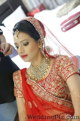 Shallu Chandla Make Up and Hair Styling Makeup Artists weddingplz