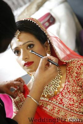 Shallu Chandla Make Up and Hair Styling Makeup Artists weddingplz
