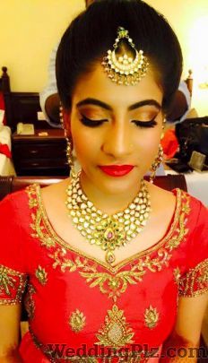 Astha Khanna Makeup Artist Makeup Artists weddingplz