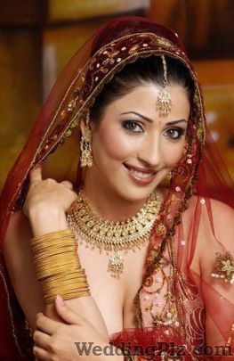 Tanya Puri Makeup Artist Makeup Artists weddingplz