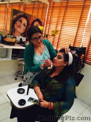 RDeeba Professional Makeup Artist Makeup Artists weddingplz