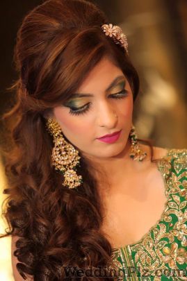 Kitty Dhupar Makeup Artist Makeup Artists weddingplz