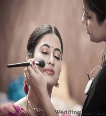 The Signature Touch Makeup Artists weddingplz