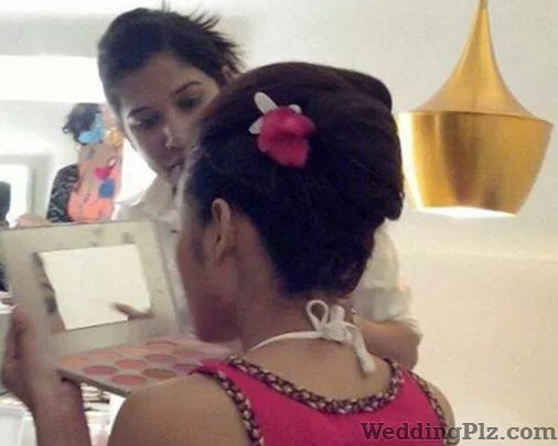 The Signature Touch Makeup Artists weddingplz