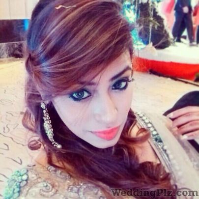 Gursaakshi Sahni Chhabra Makeovers Makeup Artists weddingplz