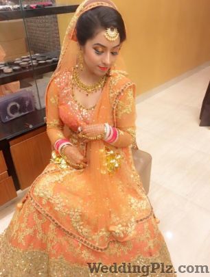 Guneet Virdi Makeup Artists weddingplz