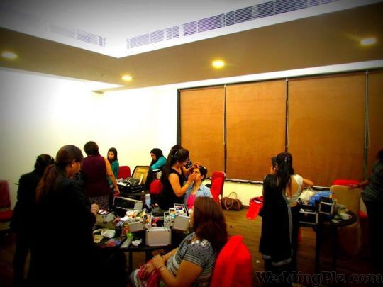 Sangeeta Chauhan Makeup Artist Makeup Artists weddingplz