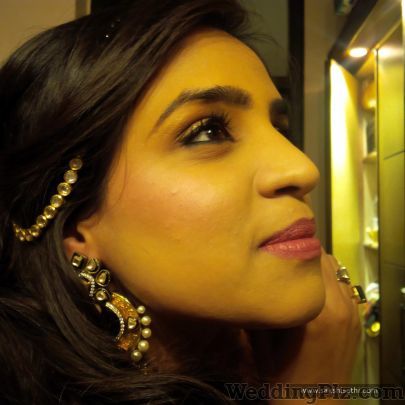 Sakshi Sethi Professional Make Up Artist Makeup Artists weddingplz