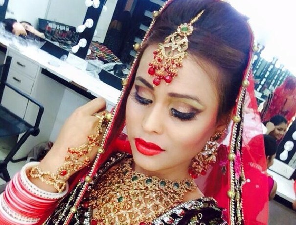 Looks By Sneha Makeup Artists weddingplz