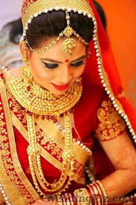 MakeOver By Henna Makeup Artists weddingplz