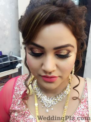 Naina Arora Makeup Artist Makeup Artists weddingplz