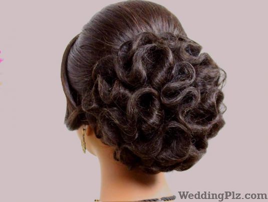Naina Arora Makeup Artist Makeup Artists weddingplz