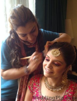 Tanu Singh Professional Makeup Artist Makeup Artists weddingplz