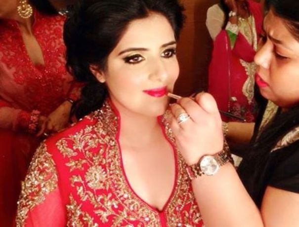 Makeup Artist Karishma Bajaj Makeup Artists weddingplz