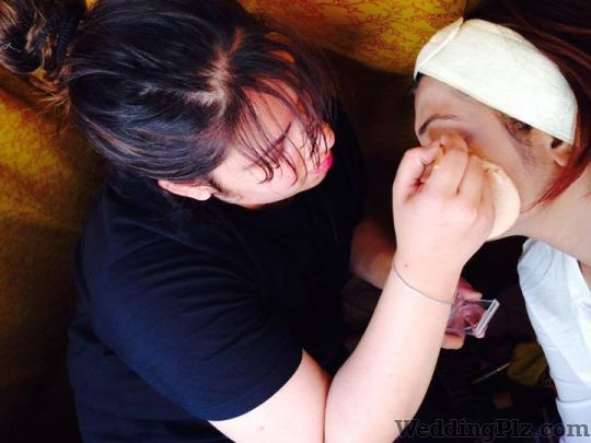 Vaishali Mahendru Makeup Artist Makeup Artists weddingplz