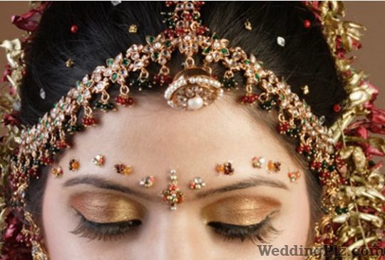 Manju Jasra Bridal Makeup Studio Makeup Artists weddingplz