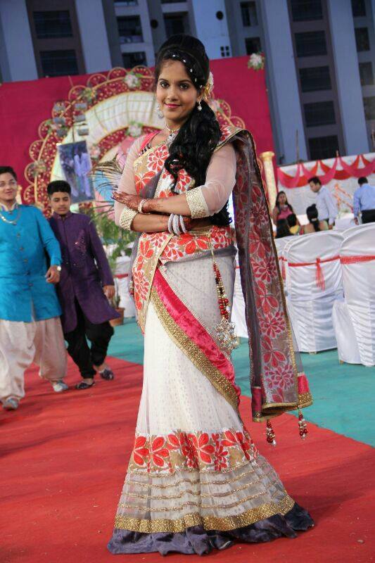 Parul Chitalia Makeup Artist Makeup Artists weddingplz