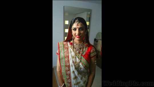 Alpa Parekh Makeup Artists weddingplz
