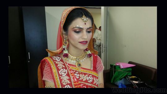Alpa Parekh Makeup Artists weddingplz