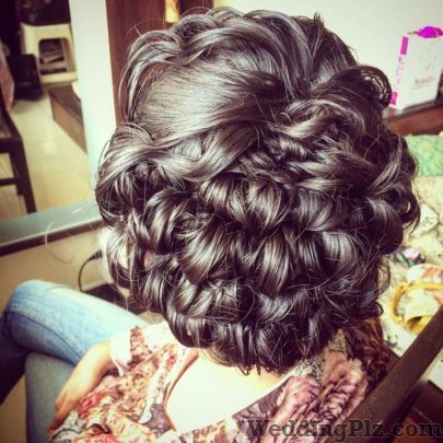 Kareizma Makeup and Hair Makeup Artists weddingplz