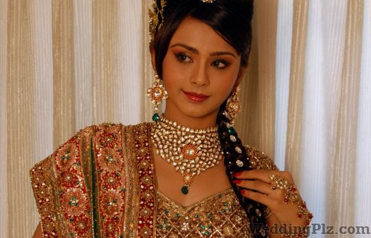 Nisha Bridal World Makeup Artists weddingplz