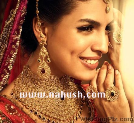 One Stop Makeovers Makeup Artists weddingplz