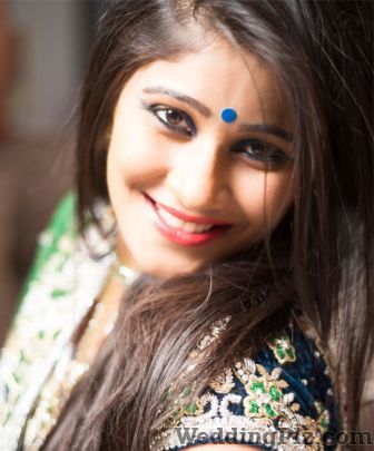 Pratima Prajapati Makeup Artist Makeup Artists weddingplz