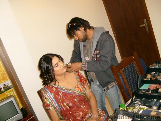 Zubair Shaikh Makeup Artist Makeup Artists weddingplz