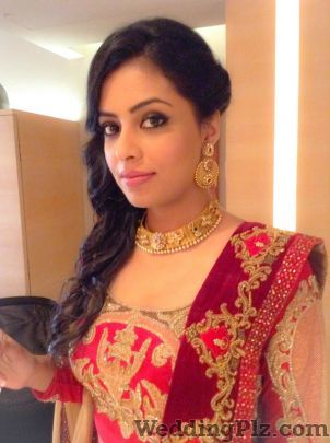 Meghna Butani Makeup Artist Makeup Artists weddingplz