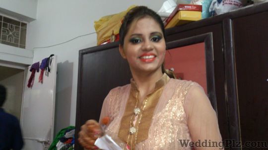 Live Gorgeously by Subhashini Mehra Makeup Artists weddingplz