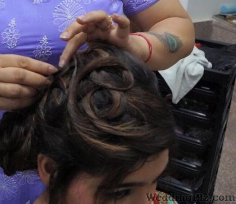 Anjus Midas Touch Makeup Artists weddingplz