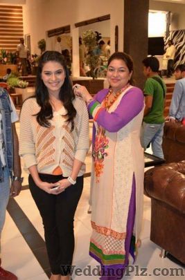 Anjus Midas Touch Makeup Artists weddingplz