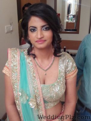 Make Over by Anuj Dogra Makeup Artists weddingplz