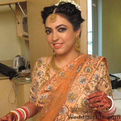 Make Over by Anuj Dogra Makeup Artists weddingplz