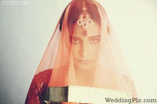 Dipti Gupta Makeup and Hair Makeup Artists weddingplz