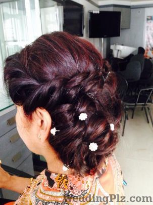 Kehlebek Hair and Makeup Studio Makeup Artists weddingplz