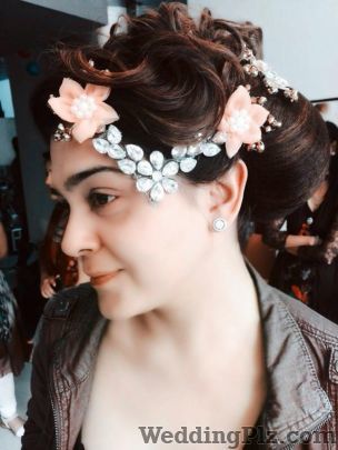 Kehlebek Hair and Makeup Studio Makeup Artists weddingplz