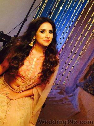 Niti Luthra Professional Makeup Artist Makeup Artists weddingplz