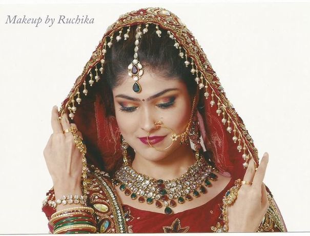Ruchika Gunsola Professional Makeup Artist Makeup Artists weddingplz