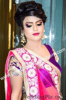 Preeti and Pooja Makeovers Makeup Artists weddingplz