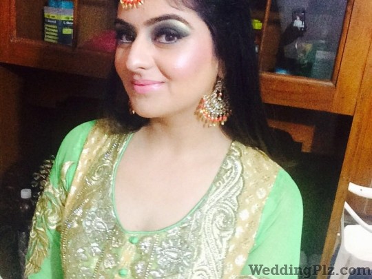 Manmeet Matharu Makeup Artist Makeup Artists weddingplz