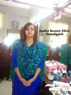 Jasika Beauty Clinic Makeup Artists weddingplz