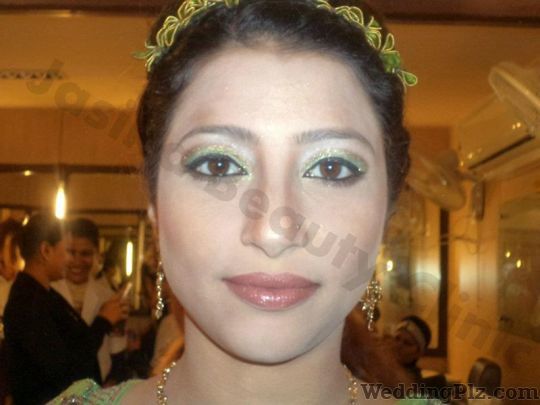 Jasika Beauty Clinic Makeup Artists weddingplz