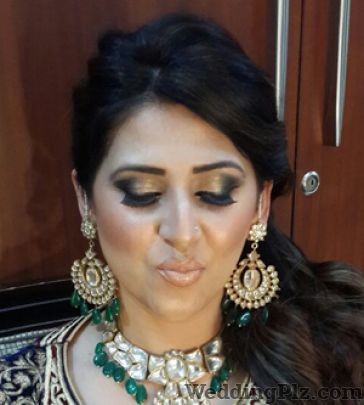 Prerna Khullar Makeup Artist Makeup Artists weddingplz