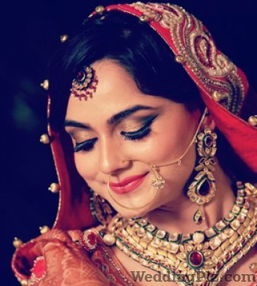 Prerna Khullar Makeup Artist Makeup Artists weddingplz
