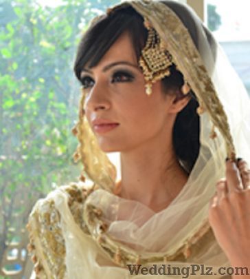 Prerna Khullar Makeup Artist Makeup Artists weddingplz