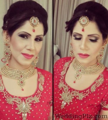 Prerna Khullar Makeup Artist Makeup Artists weddingplz