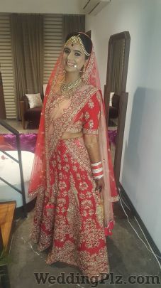 Brushes and More by Parul Duggal Makeup Artists weddingplz