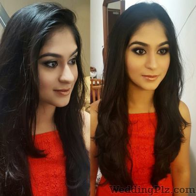 Brushes and More by Parul Duggal Makeup Artists weddingplz